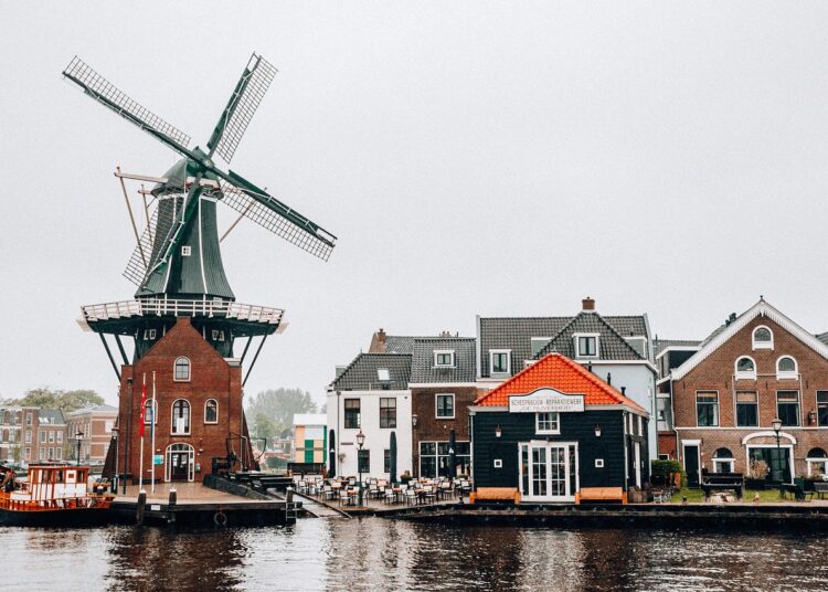 Exploring the Quirks of History: Uncovering the Strangest Moments